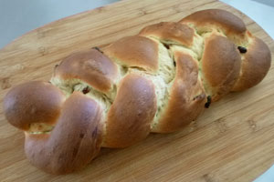 Easter Plait with Raisins
